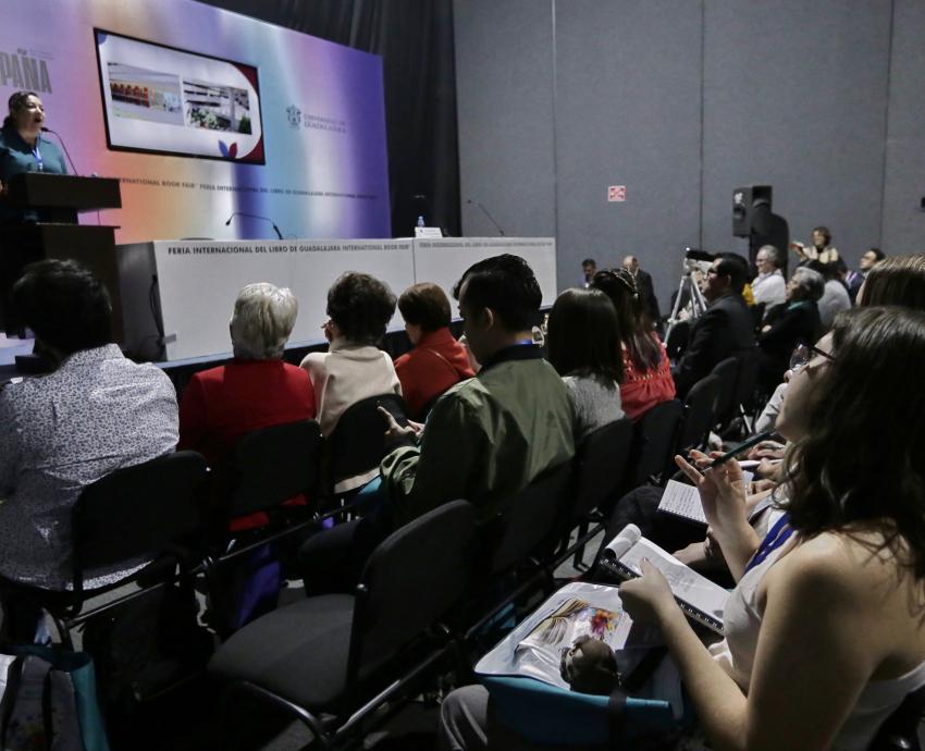 Bibliotecas deben contribuir para promover la inclusión y la igualdad de género