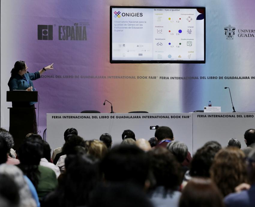 Bibliotecas deben contribuir para promover la inclusión y la igualdad de género