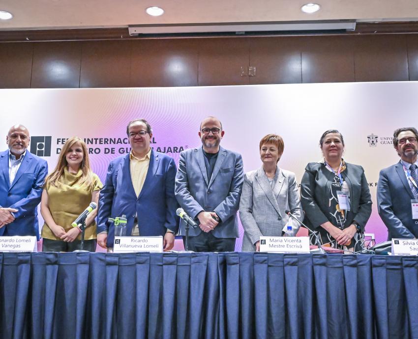 Buscan universidades educar para el futuro 