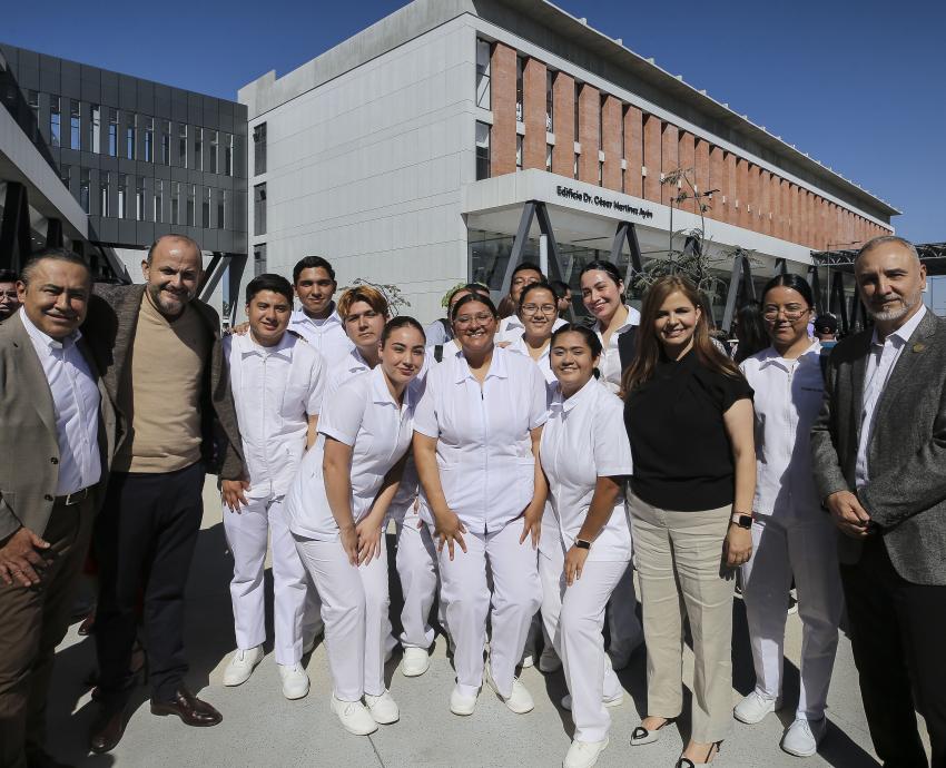Inauguran autoridades universitarias y estatales el Hospital Civil de Oriente