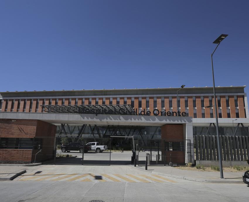 Inauguran autoridades universitarias y estatales el Hospital Civil de Oriente