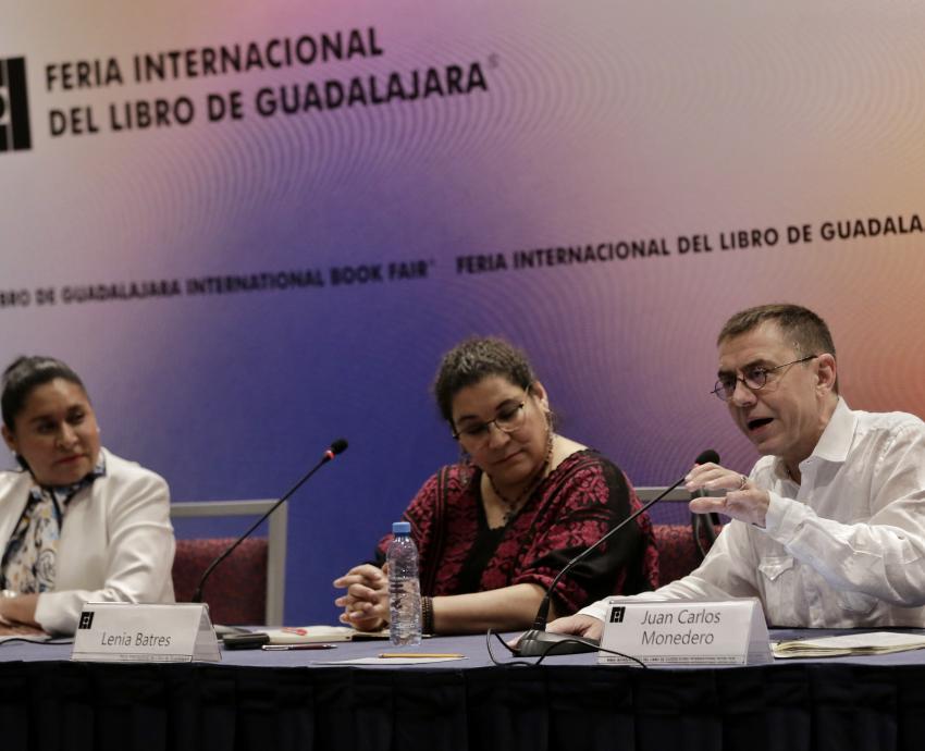 Debaten sobre el “poder del pueblo” en la FIL Guadalajara
