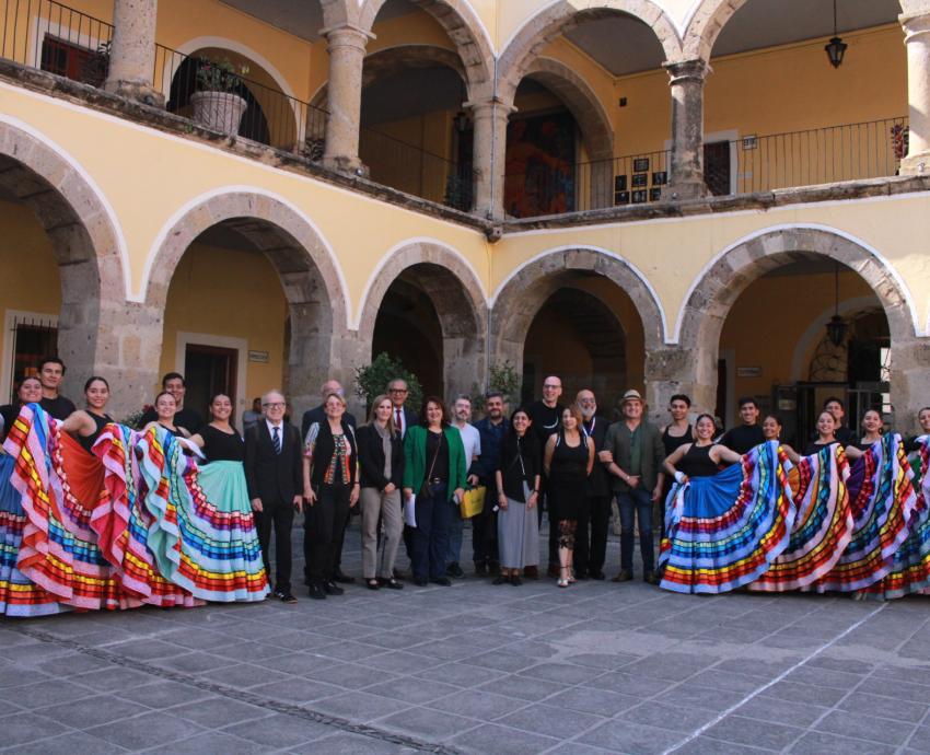 Presentan dramatización sobre teatro griego en el CUAAD