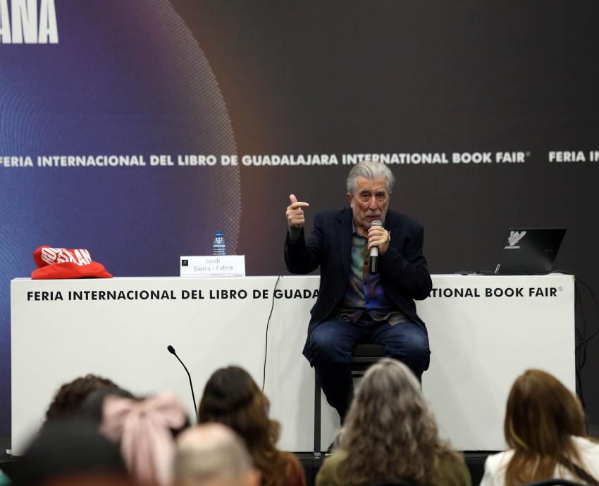 “Los libros son como naranjas”: Jordi Sierra i Fabra