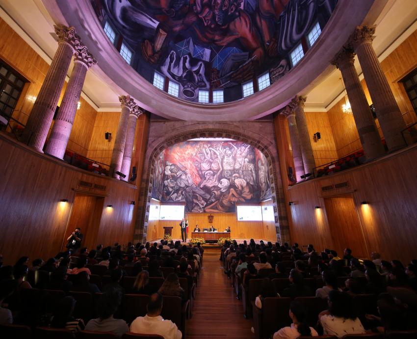 Premio Nobel de Química 2022, ofreció cátedra en el Paraninfo de la Universidad de Guadalajara