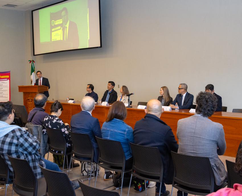 Invitan a no dejar de lado la creatividad en el arranque del Encuentro Internacional de Caricatura e Historieta, en la FIL