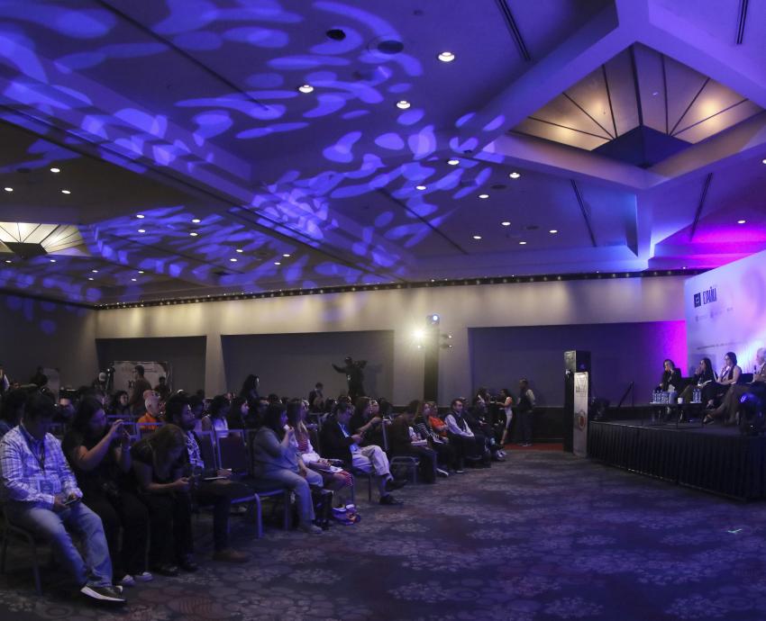 Presentan 50 años de periodismo e historias de “La gaceta” UdeG