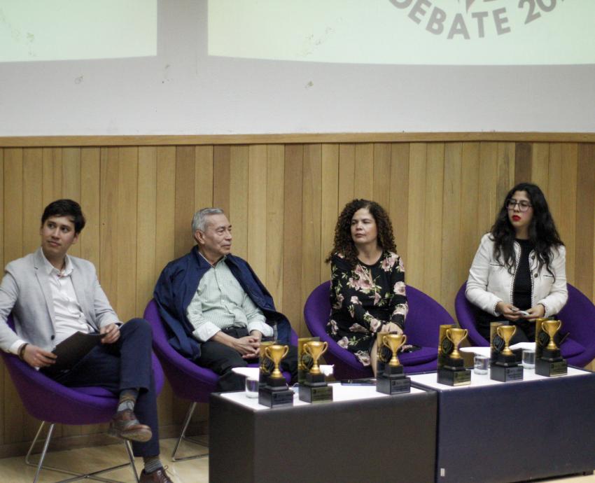 Concluye primera Copa Leones de Debate