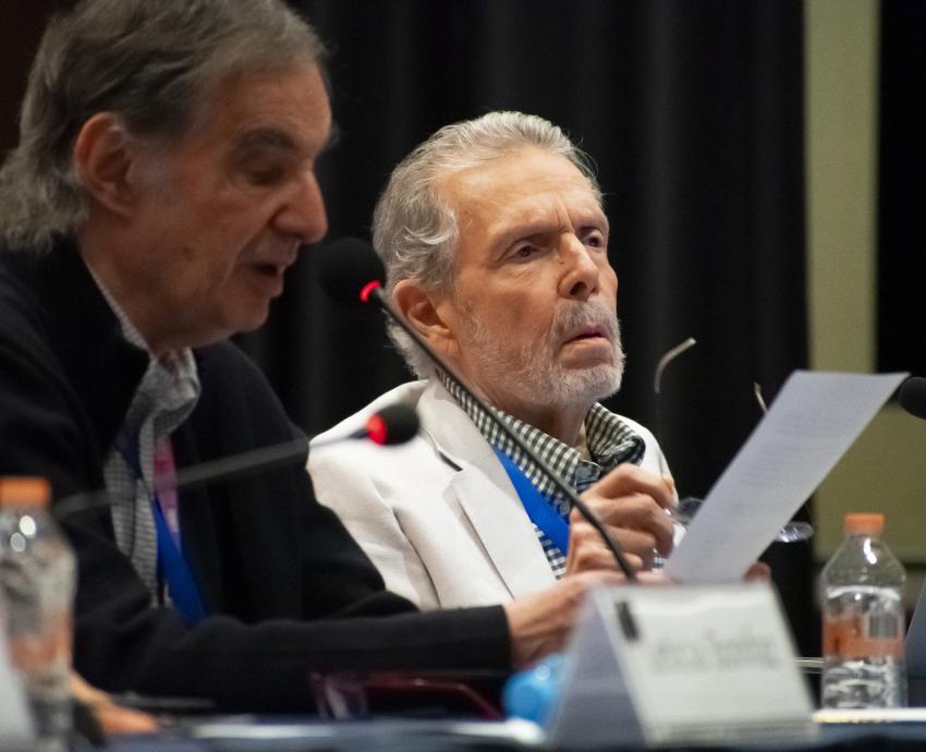 El tránsito de la democracia en México va hacia el autoritarismo, dicen Leticia Bonifaz y José Woldenberg