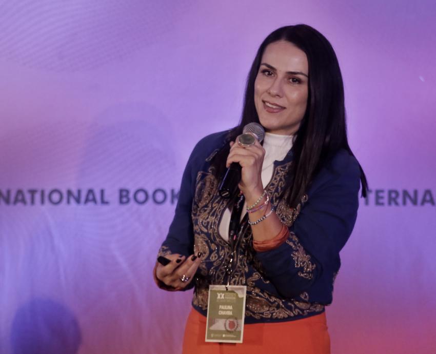 “Las palabras sí pueden ayudar a crear una realidad más igualitaria”: Paulina Chavira 