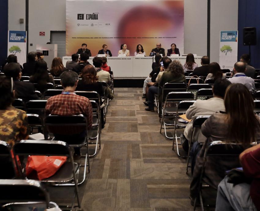 Recibe Valeria Guzmán Pérez el Premio Ciudad y Naturaleza José Emilio Pacheco