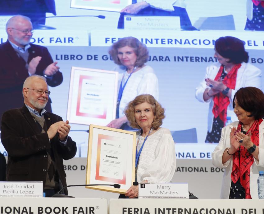 Recibe Merry MacMaster el Homenaje Nacional de Periodismo Cultural “Fernando Benítez” 