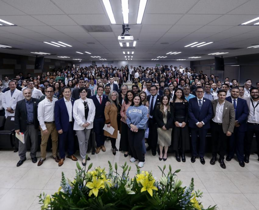 Inauguran XXXII Ciclo de Conferencias Médicas 2024 “Dr. Ramón Miguel Esturau Santaló”