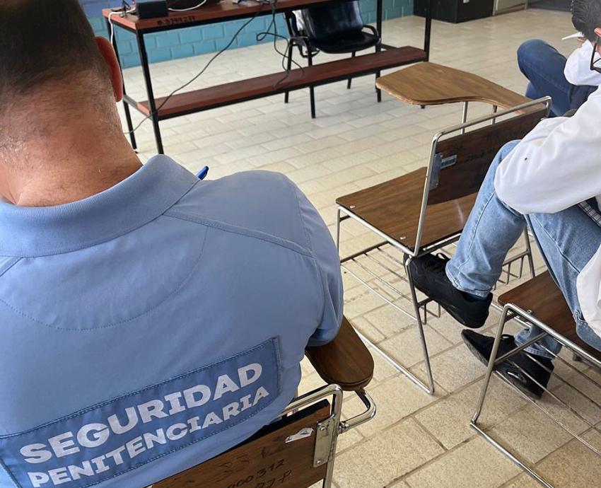 Aplican programa de cultura de paz entre trabajadores y reclusos de centro penitenciario en la región Sur