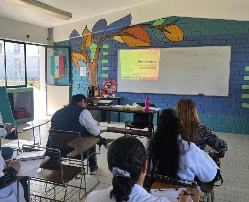 Aplican programa de cultura de paz entre trabajadores y reclusos de centro penitenciario en la región Sur