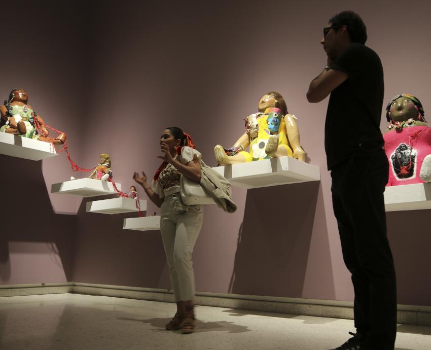 Artistas de la exposición “Abracadabra” dialogan sobre su obra en el MUSA