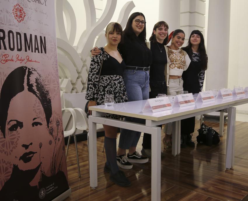 Artistas de la exposición “Abracadabra” dialogan sobre su obra en el MUSA