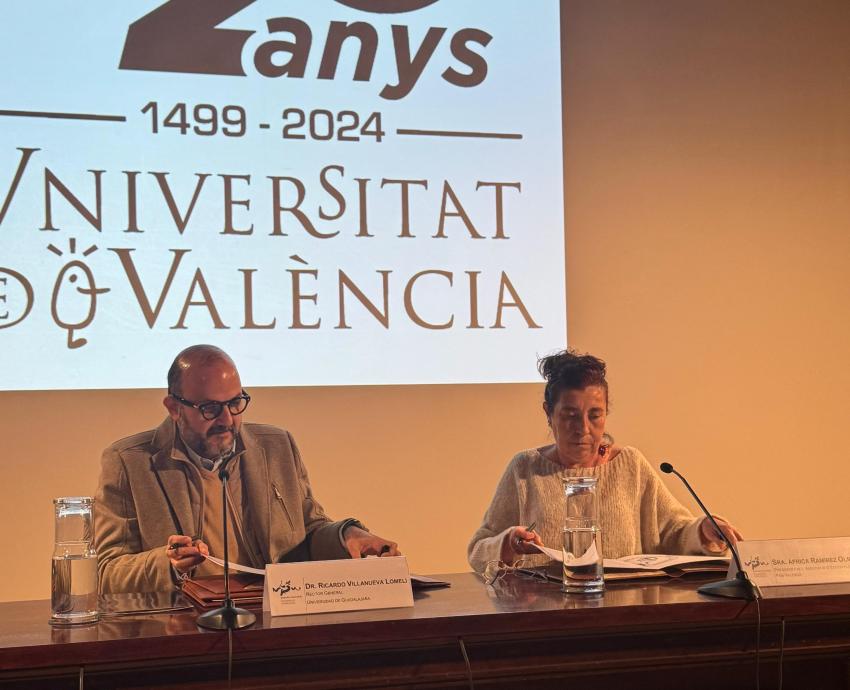 FIL Guadalajara entregó donativo al sector editorial de Valencia