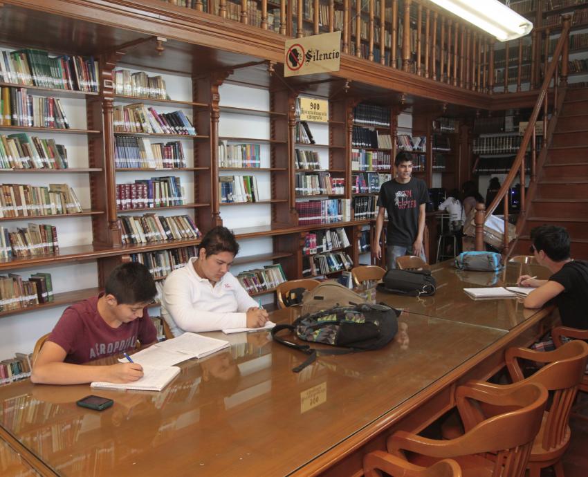 Logra UdeG cifras históricas en visitas y usuarios en sus bibliotecas