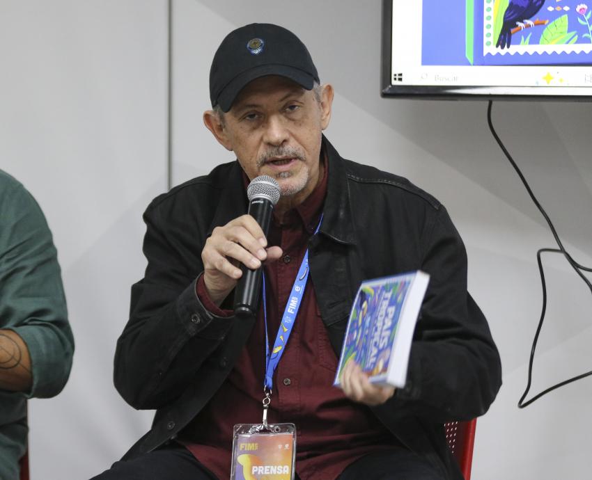 Presentan el libro “País tropical: Brasil y su música” en FIM GDL 2025