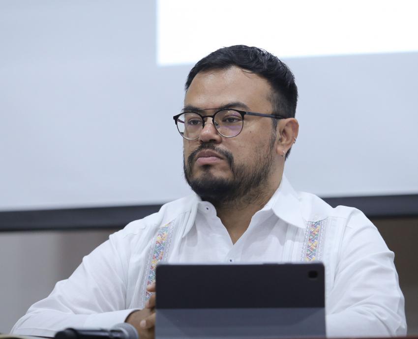 Con nueva publicación, reconocen la vigencia de Pablo González Casanova