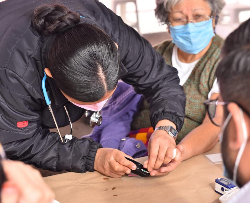 Hasta 30 por ciento de la población de Tlajomulco carece de servicios de salud, revela investigadora
