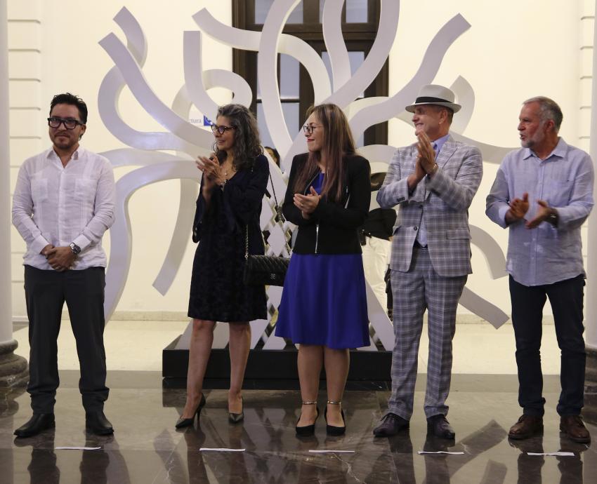 Inauguran “Delirios abisales”, el hiperrealismo de Ermilo Espinosa en el MUSA