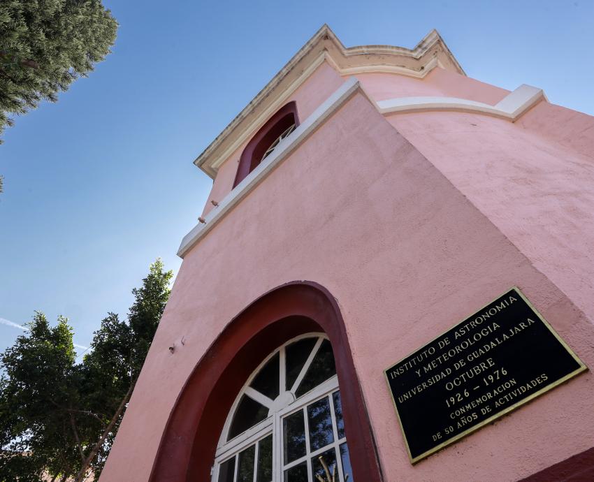 Académica del CUCEI, primera física mexicana en colaborar con observatorio internacional LIGO de Estados Unidos