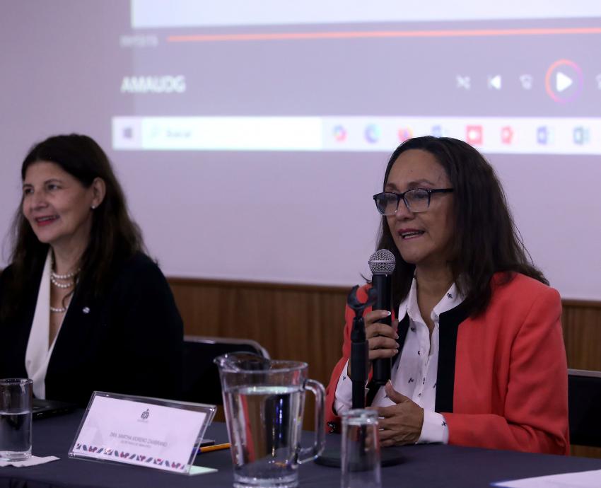 Reconocen trayectoria de destacadas mujeres universitarias