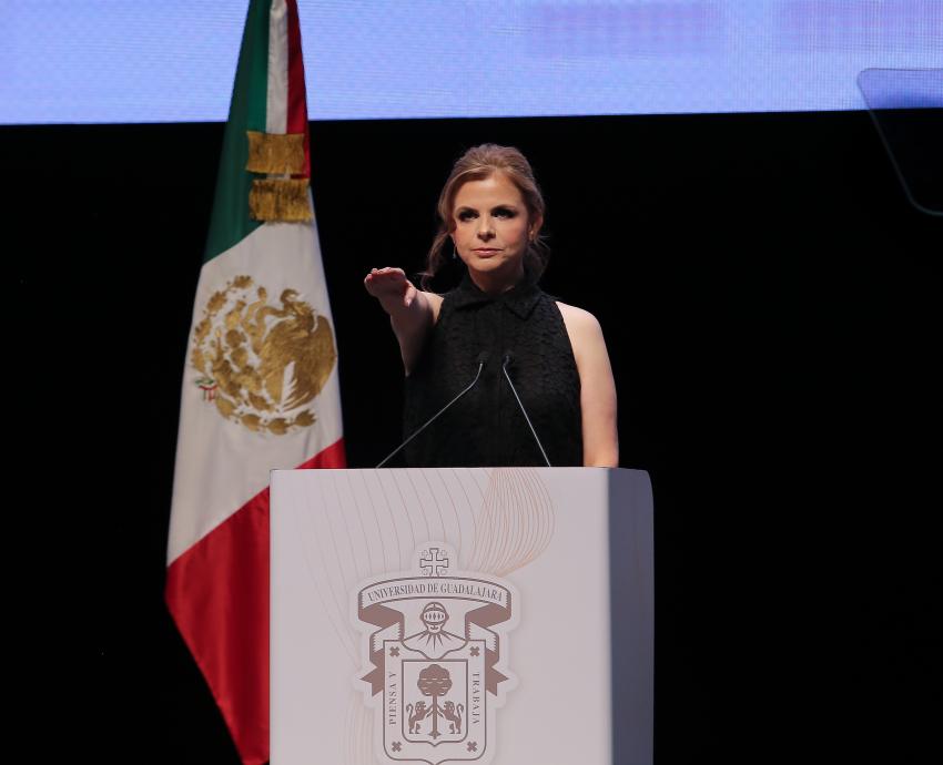 Por una universidad más igualitaria e incluyente: Karla Planter toma protesta como primera Rectora General de la UdeG