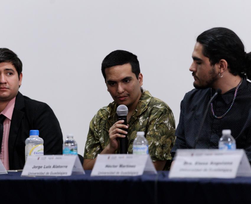 Dialogan en CUCSH sobre los retos y oportunidades de la educación incluyente