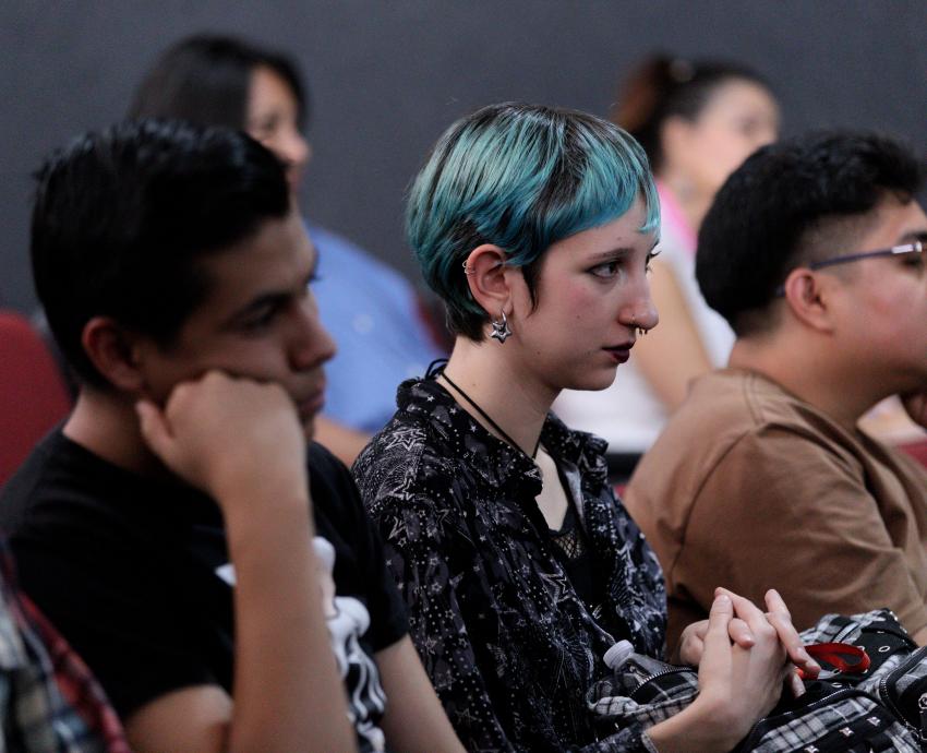 Dialogan en CUCSH sobre los retos y oportunidades de la educación incluyente