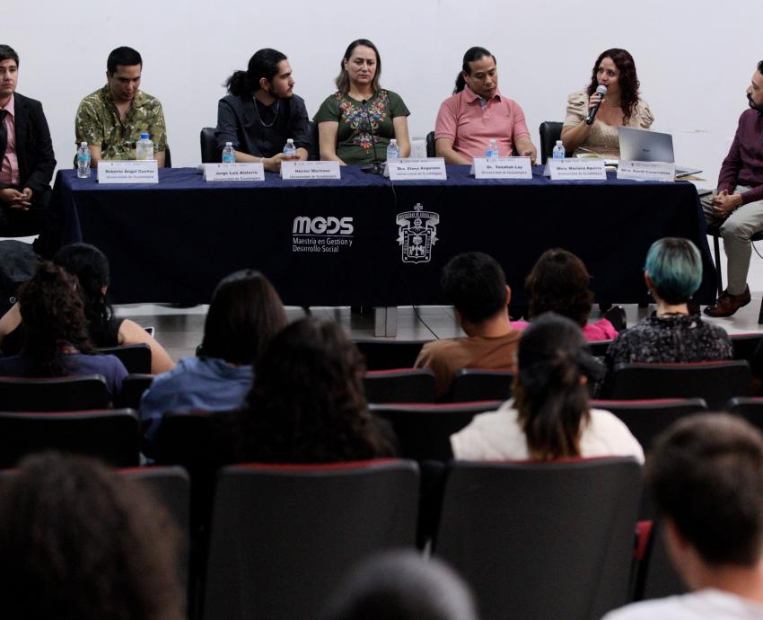 Dialogan en CUCSH sobre los retos y oportunidades de la educación incluyente