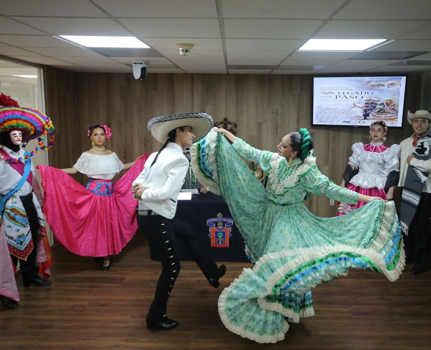 Celebra su 30 aniversario la licenciatura en Artes escénicas para la expresión dancística 