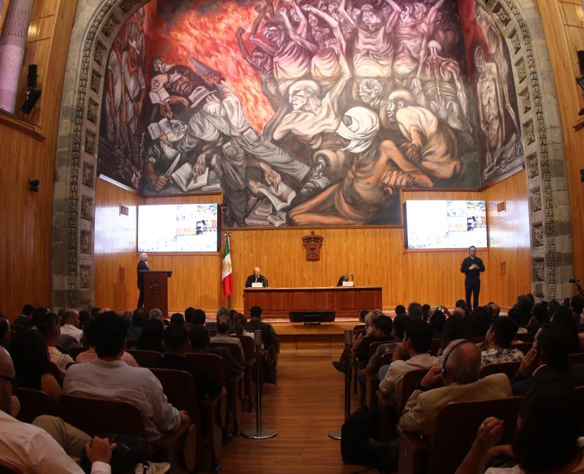 Craig Dykers brinda conferencia en el marco de la Cátedra Julio Cortázar 