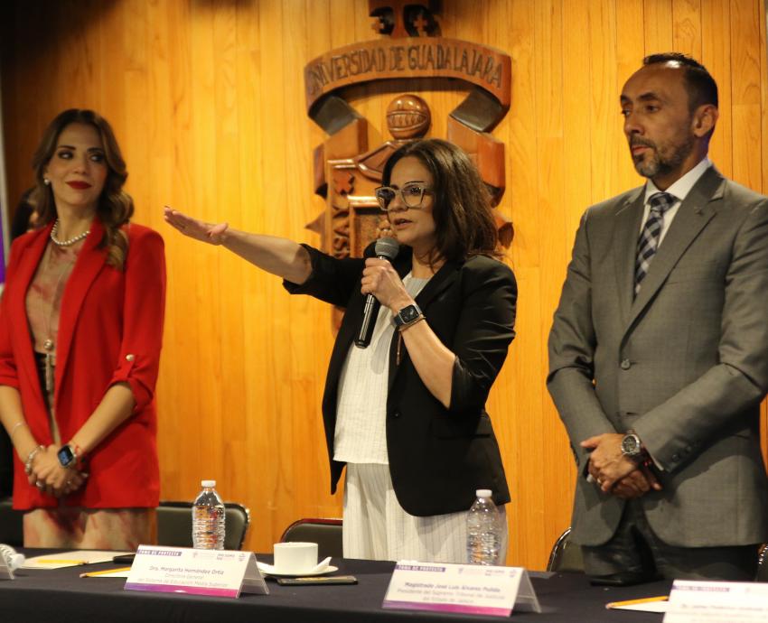 Doctora Margarita Hernández Ortiz, toma protesta como Directora General del SEMS