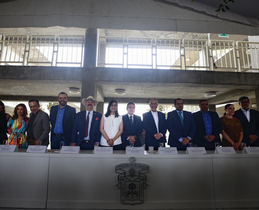 Impulso al modelo dual, formación docente y mayor infraestructura, los proyectos del nuevo Rector de CUTlajomulco