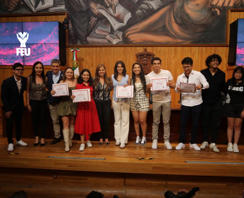 Entregan constancias a candidatos a la presidencia de la FEU para el periodo 2025-2028