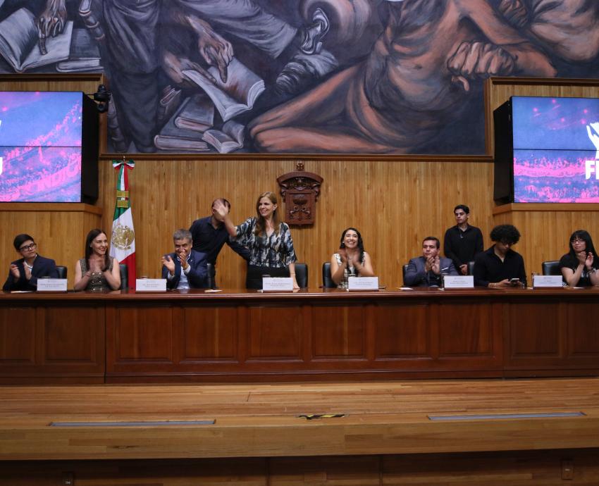 Entregan constancias a candidatos a la presidencia de la FEU para el periodo 2025-2028