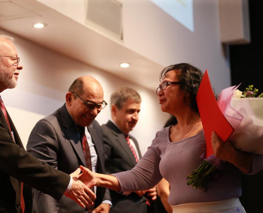 Entregan reconocimientos “Helen Ladrón de Guevara Cox” al Mérito Bibliotecario UdeG
