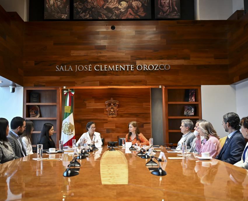 UdeG y Secretaría de Turismo acuerdan capacitar a guías de turistas