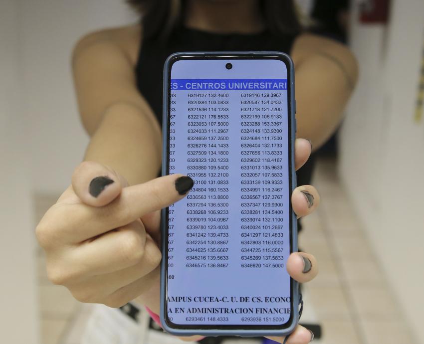 UdeG acepta a más de 86 mil nuevos alumnos en este calendario 2025-B 