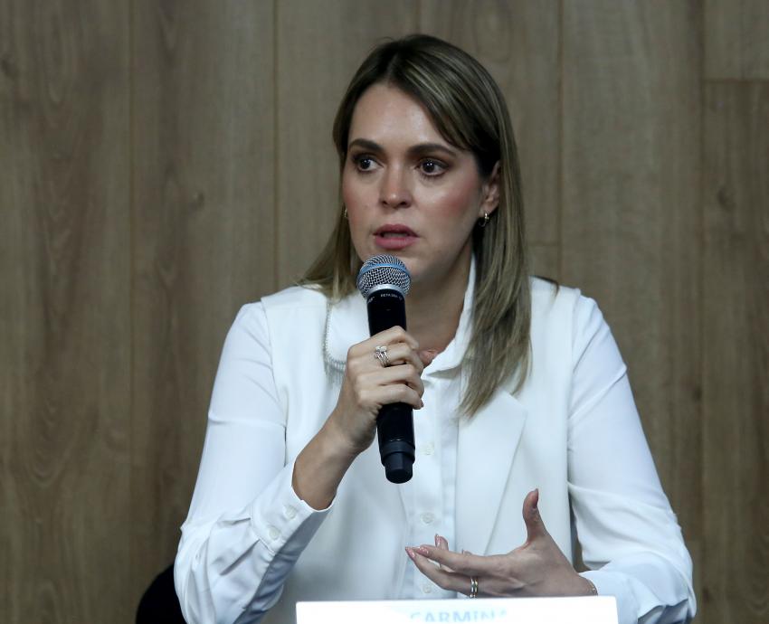 Retan a estudiantes de doctorado a explicar sus investigaciones científicas en tres minutos