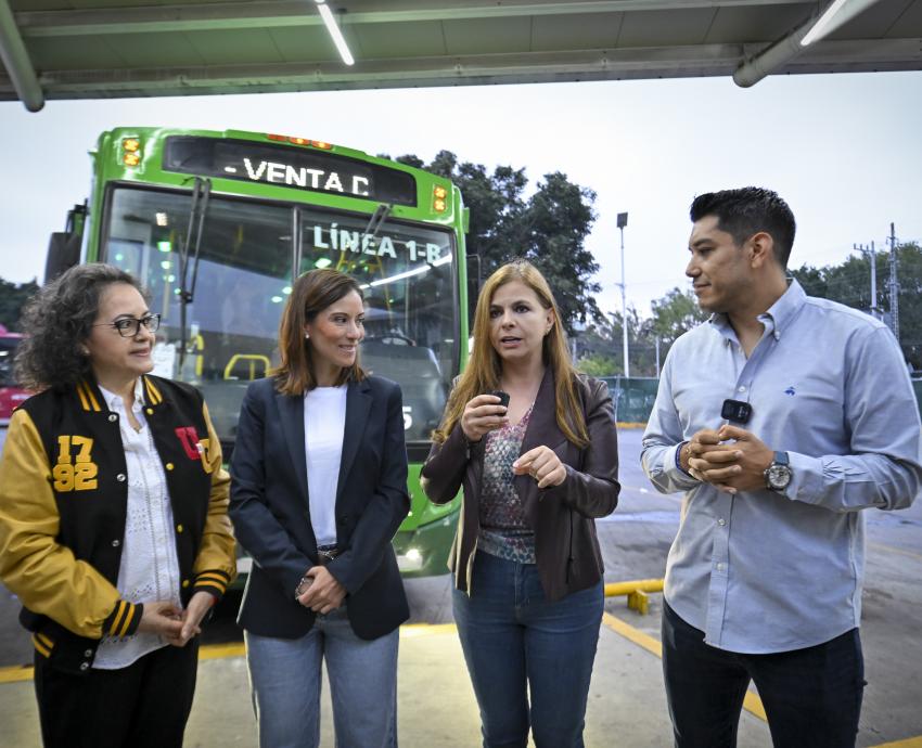 Refuerzan frecuencia de transporte público hacia CUCBA