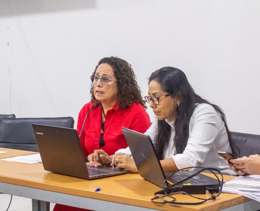 Analizan los desafíos y avances en el acceso a la justicia de las mujeres