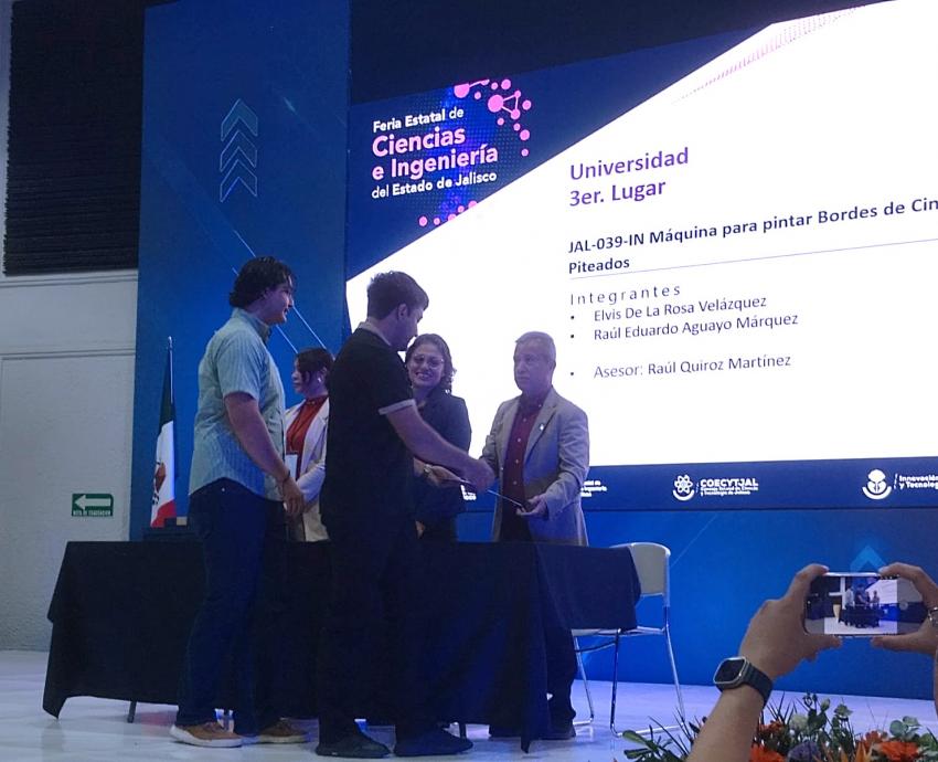 Alumnos de CUNorte ganan tercer lugar en Feria Estatal de Ciencias e Ingeniería de Jalisco 2025