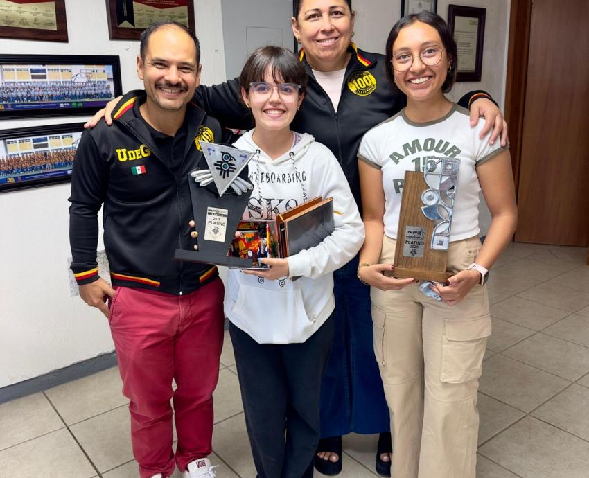 Conquistan alumnas de Preparatoria de UdeG Infomatrix 2025 en Bogotá, Colombia