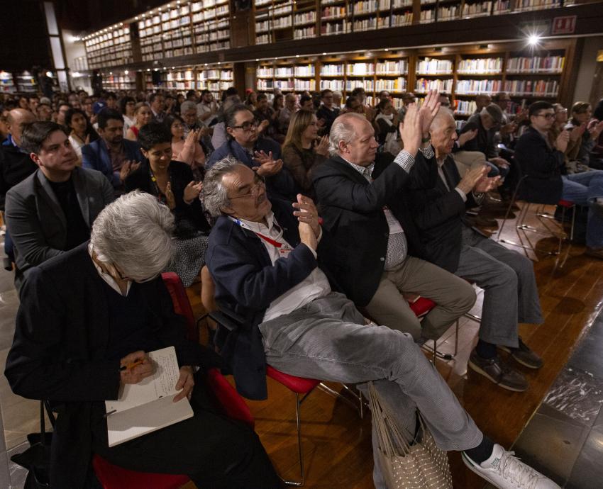 El filósofo español Daniel Innerarity advierte que no hay futuro de la democracia sin participación ciudadana