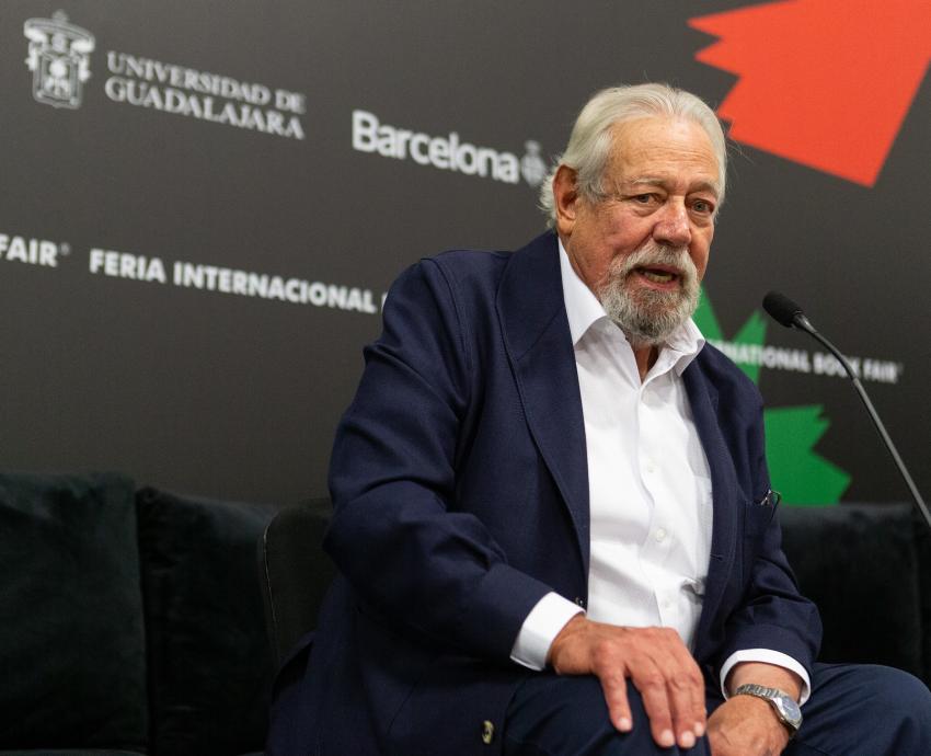 “Uno escribe, en buena medida, para olvidar”: Gonzalo Celorio