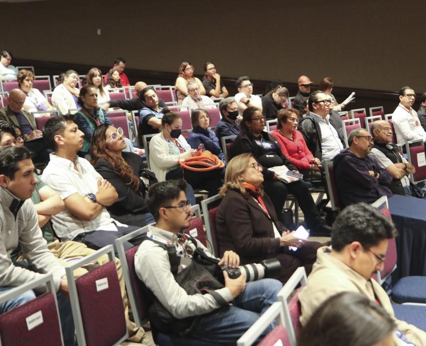 La conflictividad social, el deterioro institucional y los rasgos del cambio de régimen en México, a debate en la FIL 